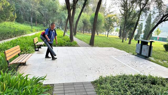 德州锦绣川景区：深度保洁净化环境精细管理迎接双节安博体育官网(图3)